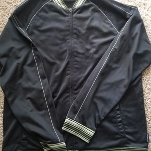 Black used dkny jacket. In good condition and comf